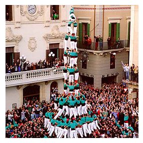 Castell de 3 de 10 amb folre i manilles